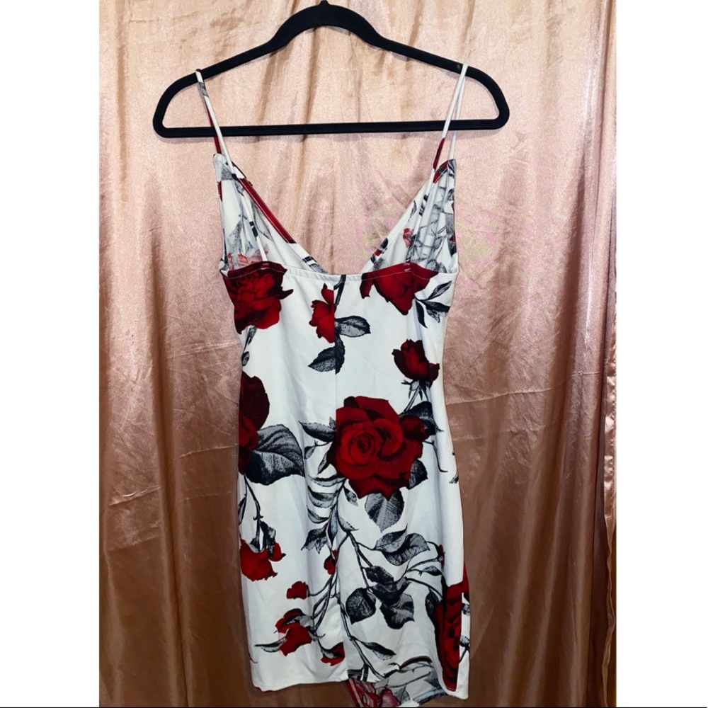 Large, floral, Iris brand dress. - Picture 2 of 3